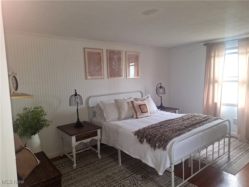 15818 Georgia Road Middlefield, OH 44062 - Photo 14 of 38 1st floor bedroom