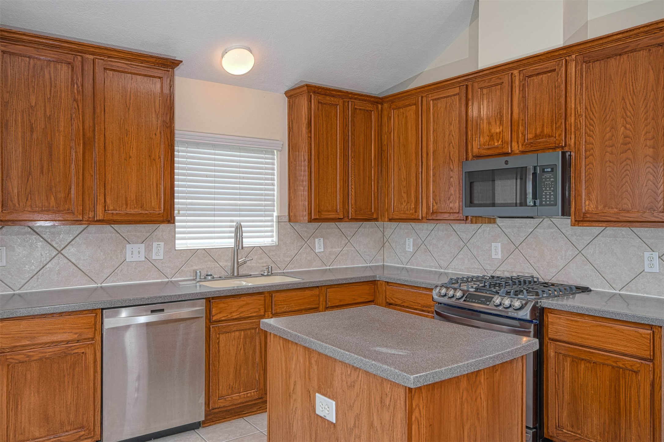 20834 Normandy Forest Drive Spring, TX 77388 - Photo 7 of 12