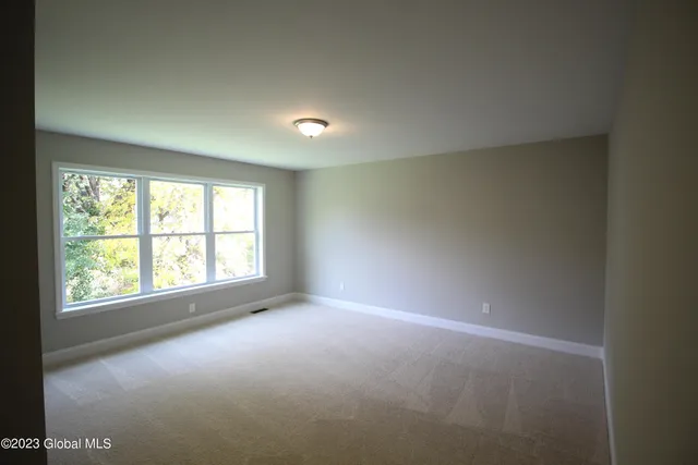 $680,000 | 15 A Wyatt's Way, Clifton Park, NY 12065