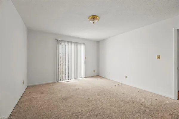 $199,000 | 3520 Heathrow Drive, Winston-Salem, NC 27127