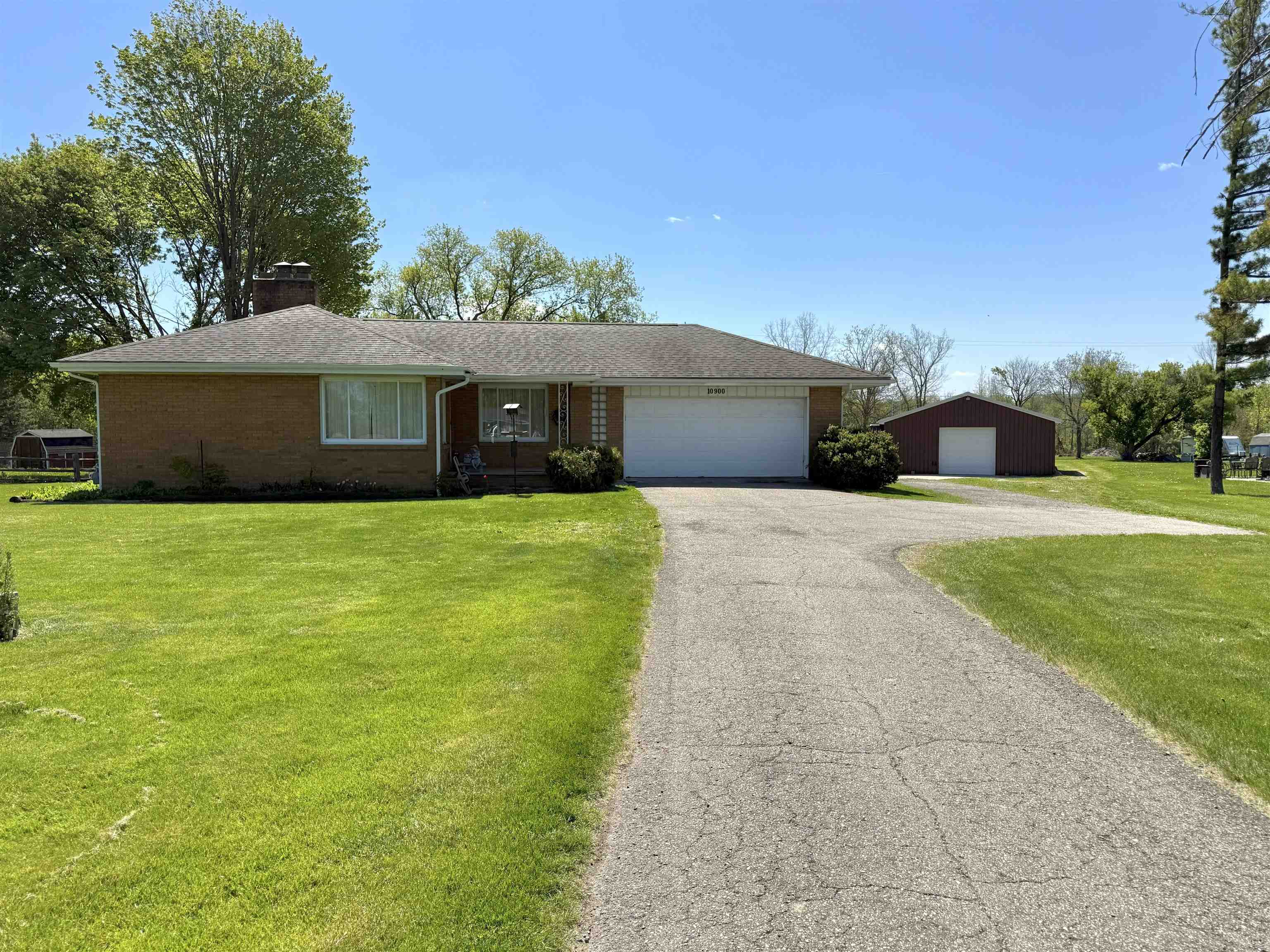 10900 Lansing Road Durand, MI 48429 - Photo 1 of 42