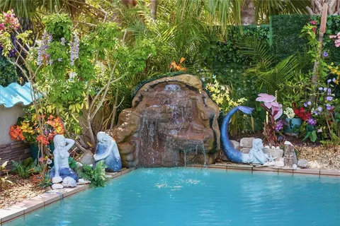 a view of a bird bath