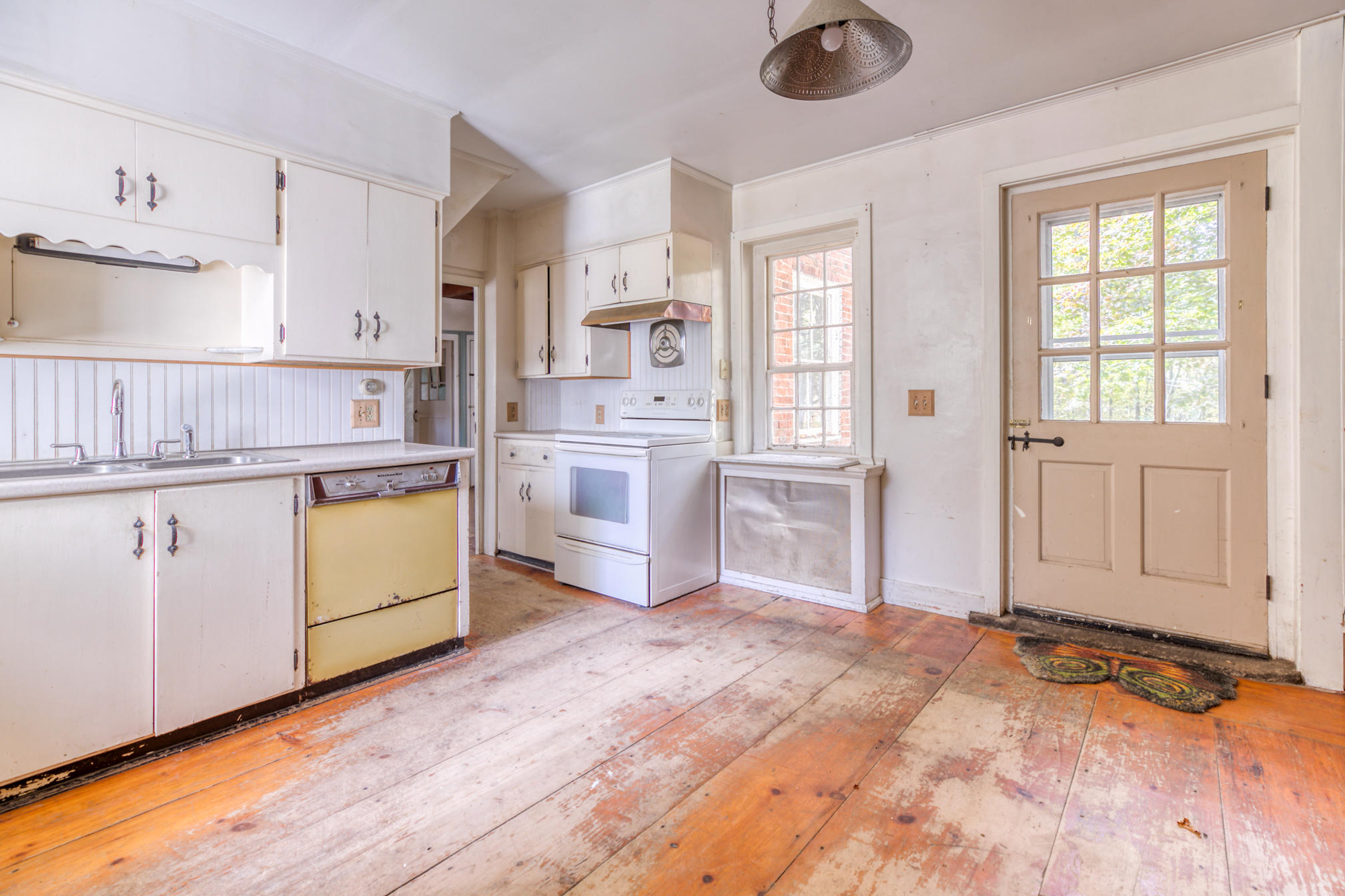 352 Bog Road Vassalboro, ME 04989 - Photo 4 of 34 Kitchen