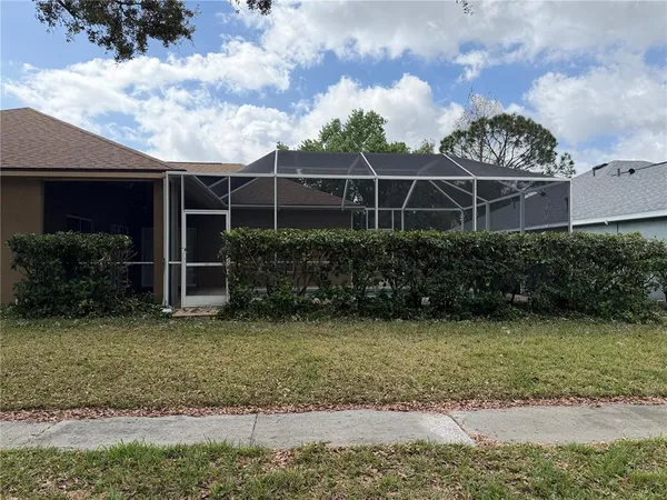 $3,500 | 10132 Downey Lane, Tampa, FL 33626