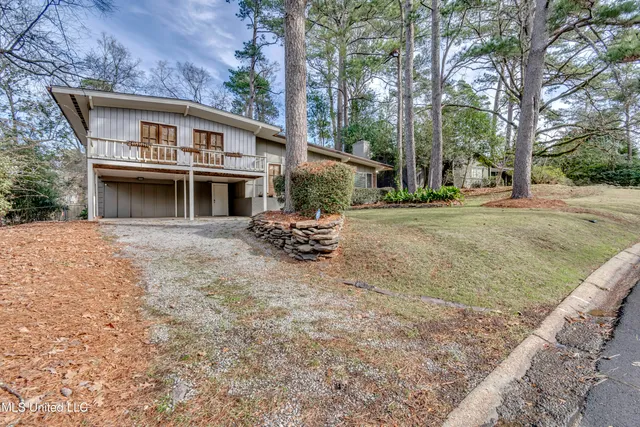 $305,000 | 4007 Berkley Drive, Jackson, MS 39211