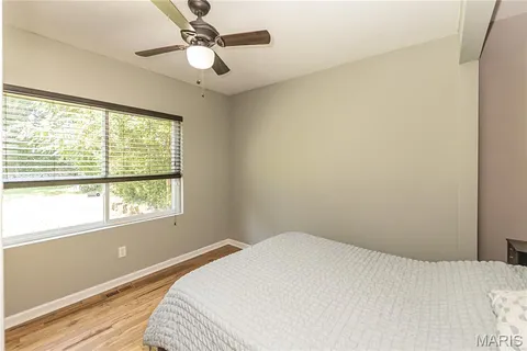 $195,000 | 8928 Tudor Avenue, Overland, MO 63114