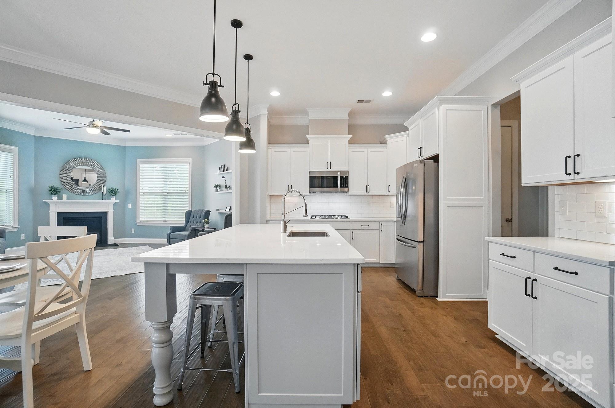 220 Forsythia Lane Tega Cay, SC 29708 - Photo 10 of 47
