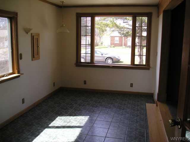 447 Ward Road North Tonawanda, NY 14120 - Photo 8 of 12 Dining Room
