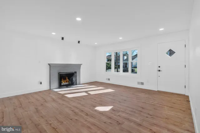 $5,500 | 6810 Weaver Avenue, McLean, VA 22101