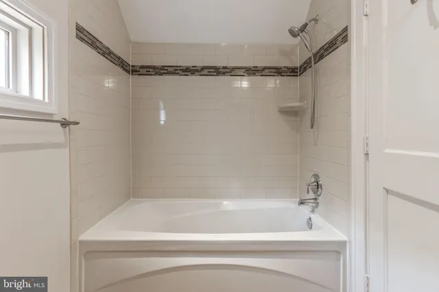 $1,239,000 | 2629 Washington Boulevard, Arlington, VA 22201