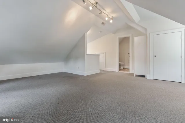 $1,239,000 | 2629 Washington Boulevard, Arlington, VA 22201