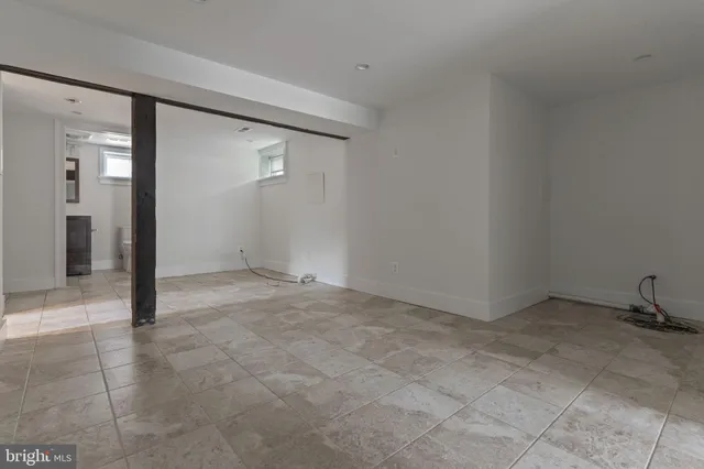 $1,239,000 | 2629 Washington Boulevard, Arlington, VA 22201