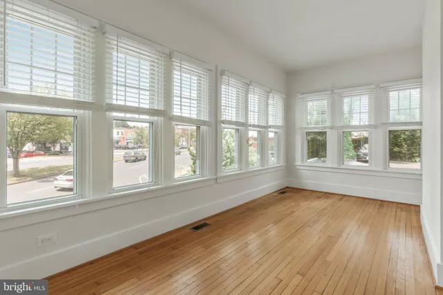 $1,239,000 | 2629 Washington Boulevard, Arlington, VA 22201