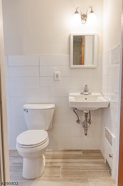 28 Blaine Street, Unit 2 Millburn, NJ 07041 - Photo 7 of 10