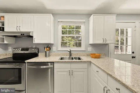 $525,000 | 8100 Loving Forest Court, Springfield, VA 22153