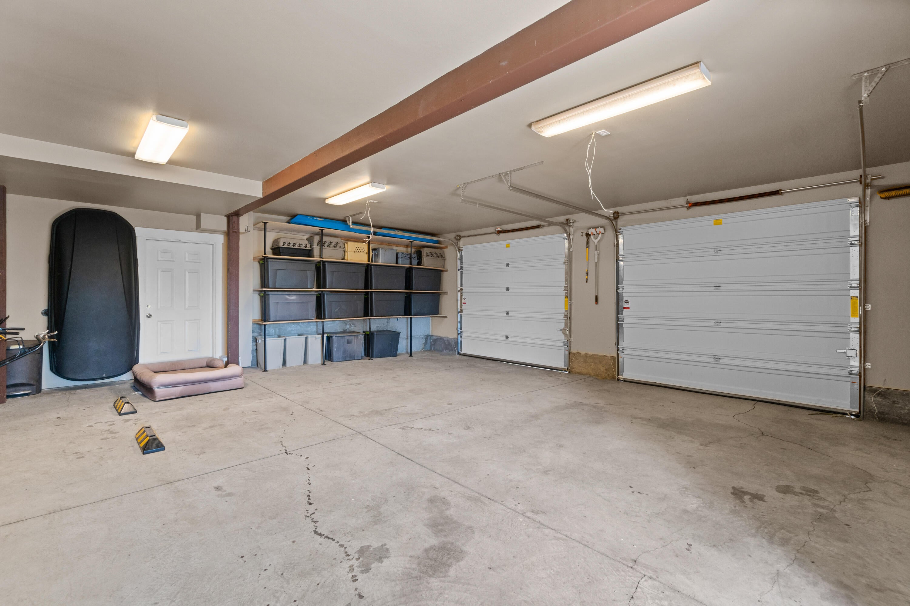 67395 Fryrear Road Bend, OR 97703 - Photo 42 of 71 46. Garage 2