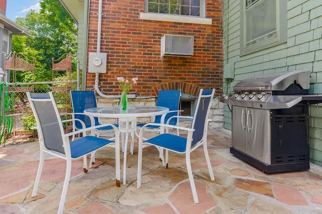 $550,000 | 28 West 58th Street, Kansas City, MO 64113