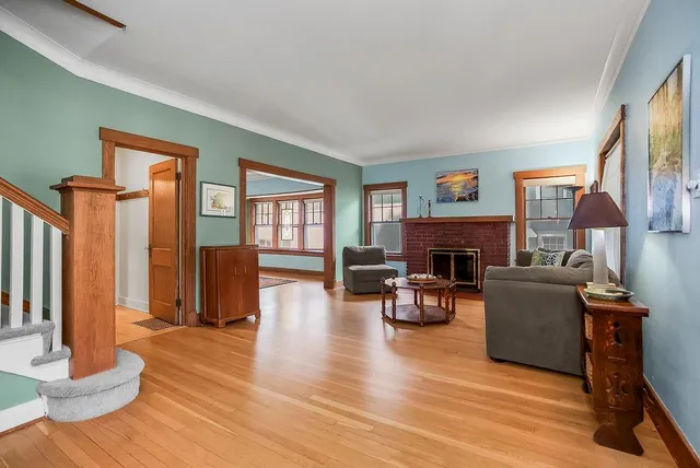 $550,000 | 28 West 58th Street, Kansas City, MO 64113