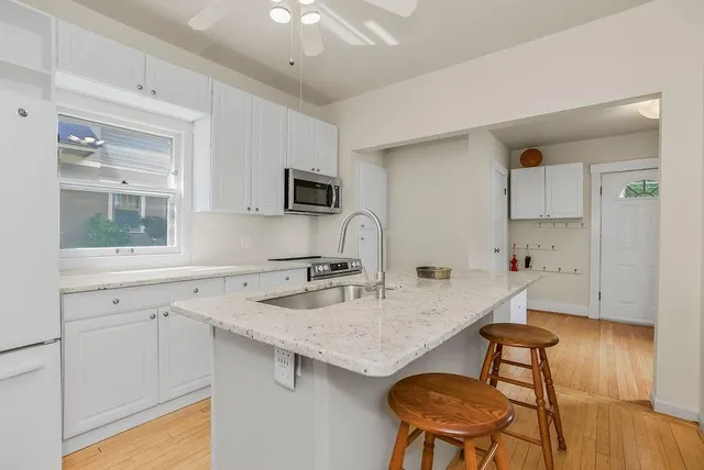 $550,000 | 28 West 58th Street, Kansas City, MO 64113