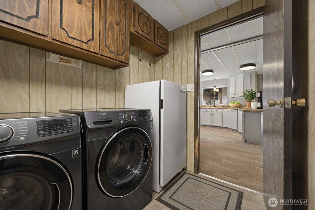 8532 Juniper Place Maple Falls, WA 98266 - Photo 27 of 37 a view of a storage & utility room with washer and dryer