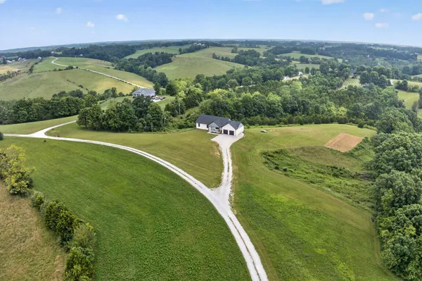 $665,000 | 13934 Peach Grove Road, California, KY 41007