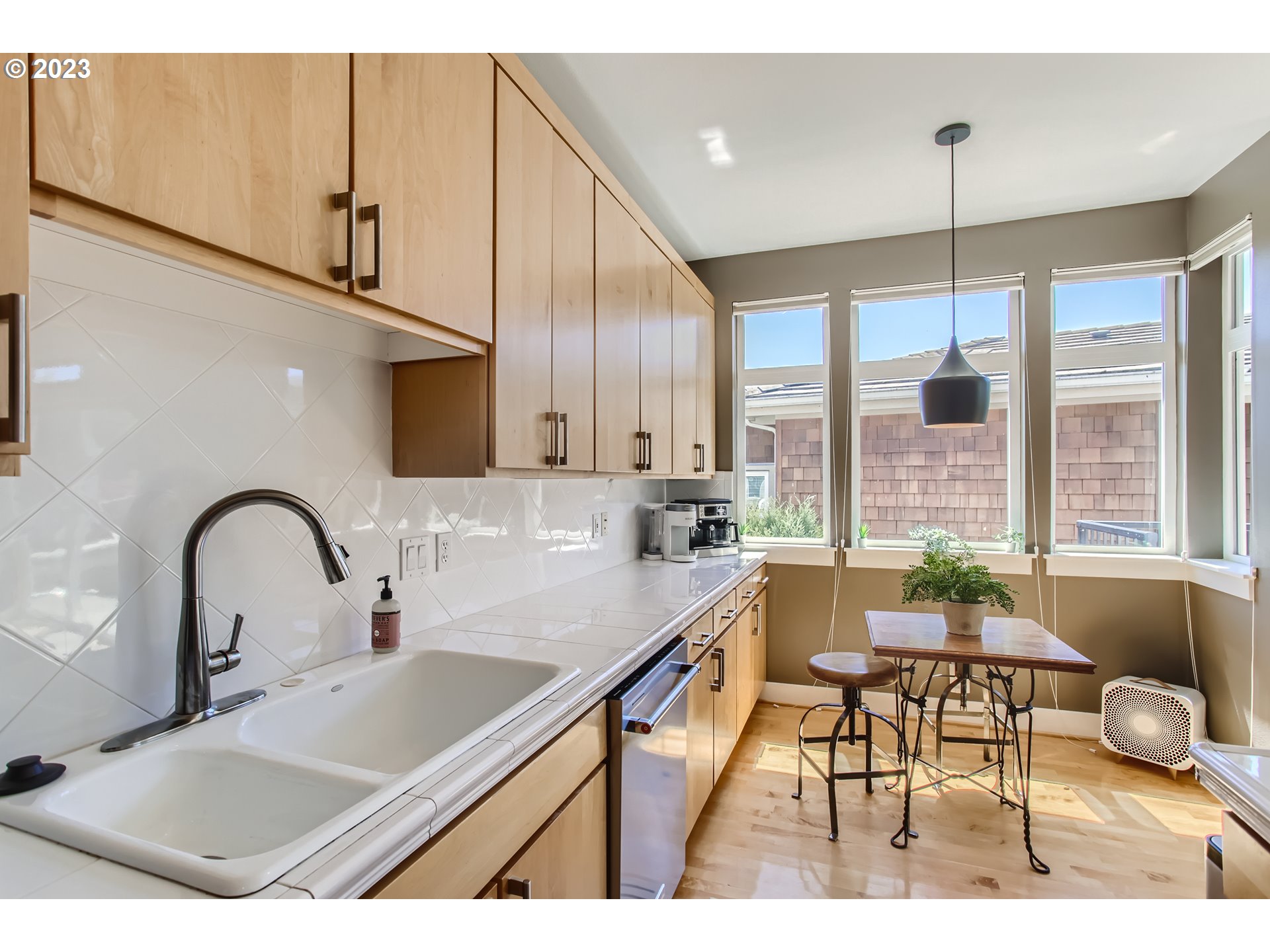 3133 Northwest Miller Road Portland, OR 97229 - Photo 9 of 30 Gallery Image 9
