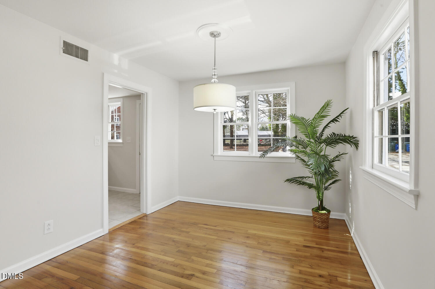 933 St Marys Street Raleigh, NC 27605 - Photo 16 of 40