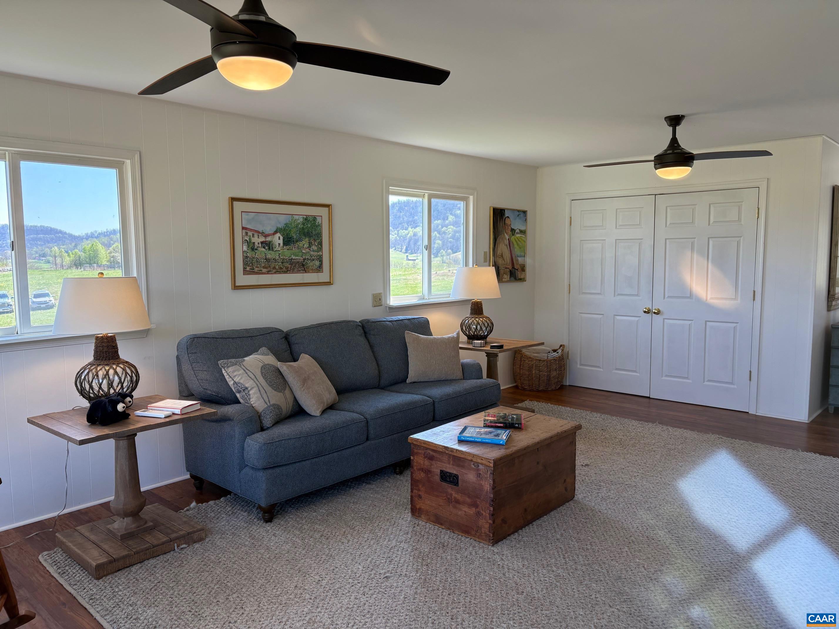 3716 Etlan Road Etlan, VA 22719 - Photo 8 of 53 Living room