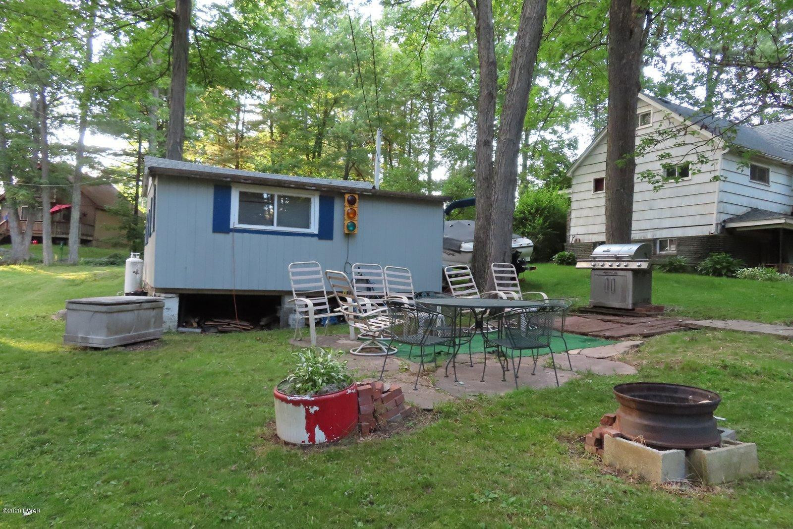 29 Maple Street Hawley, PA 18428 - Photo 8 of 26