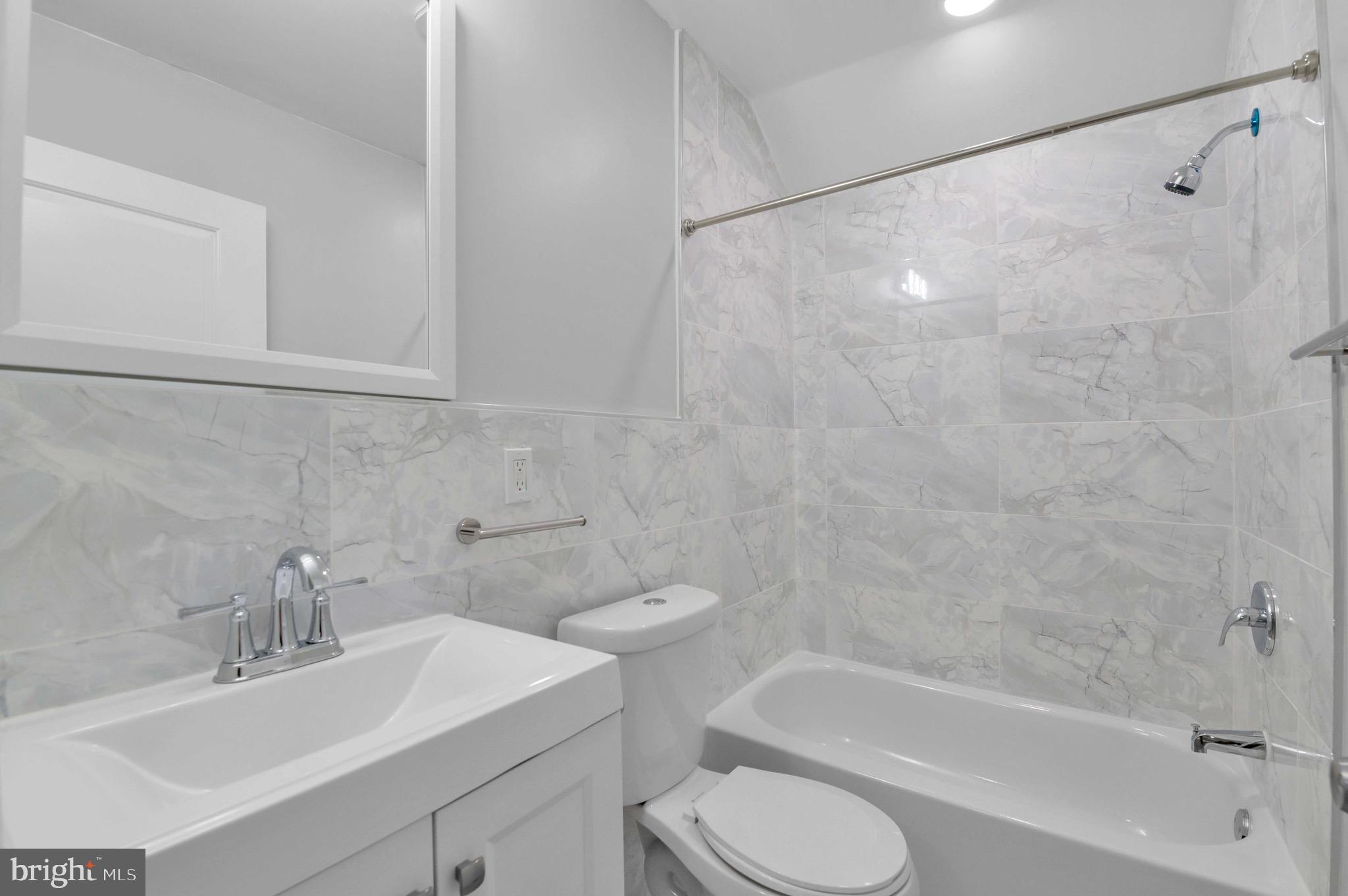 1139 Keystone Road Chester, PA 19013 - Photo 12 of 26 Gallery Image 12