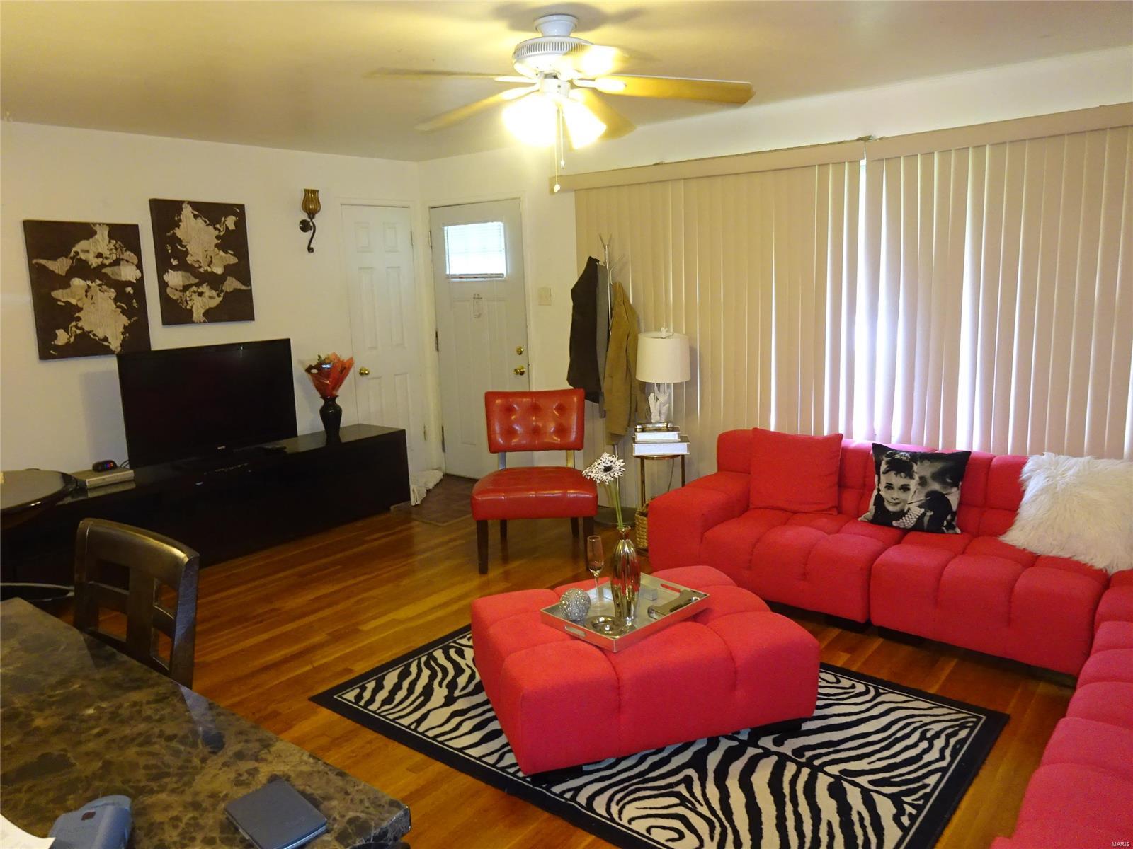 8909 Dever Drive Jennings, MO 63136 - Photo 4 of 15