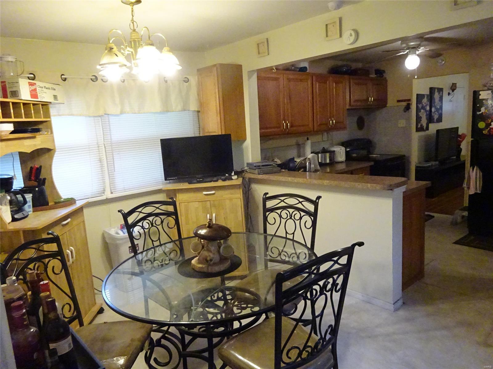 8909 Dever Drive Jennings, MO 63136 - Photo 6 of 15