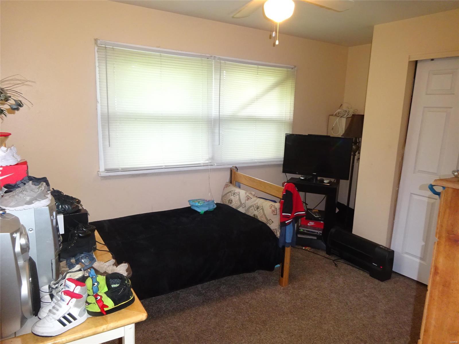 8909 Dever Drive Jennings, MO 63136 - Photo 10 of 15