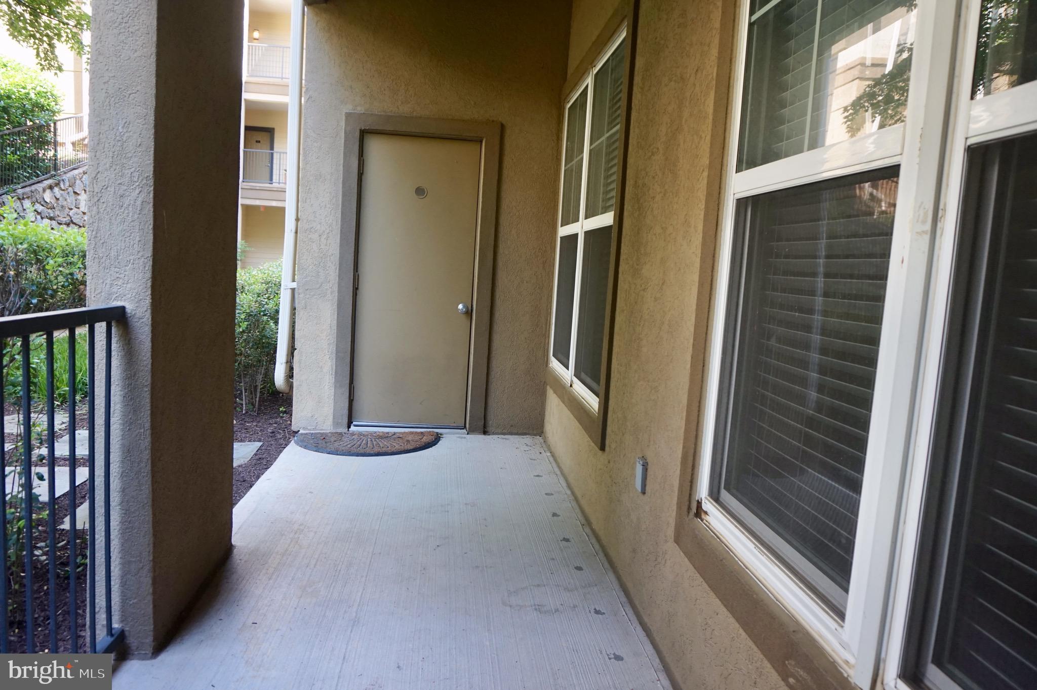 11750 Old Georgetown Road, Unit 2135 Rockville, MD 20852 - Photo 20 of 30 Private patio
