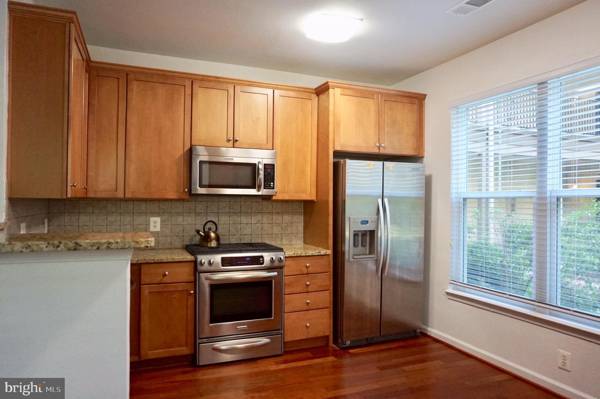 11750 Old Georgetown Road, Unit 2135 Rockville, MD 20852 - Photo 5 of 30 Upgraded appliances