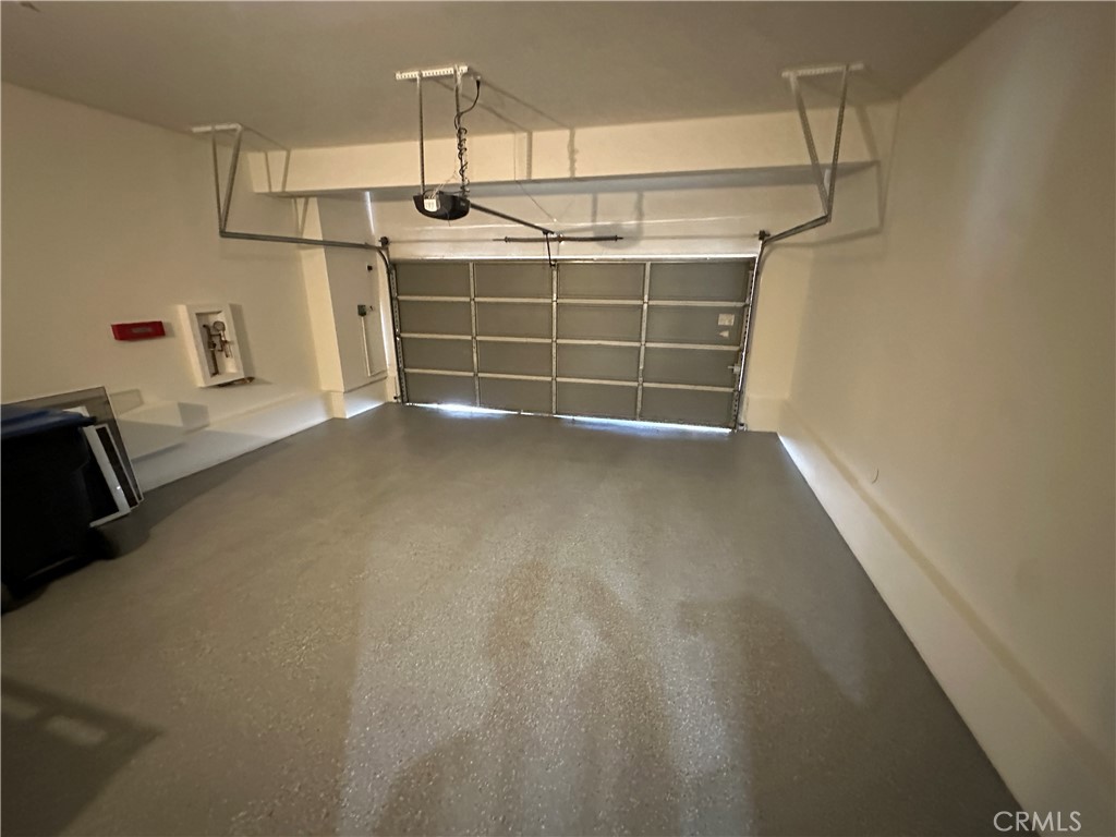 1760 Millpark Lane Simi Valley, CA 93065 - Photo 7 of 21 a view of a garage