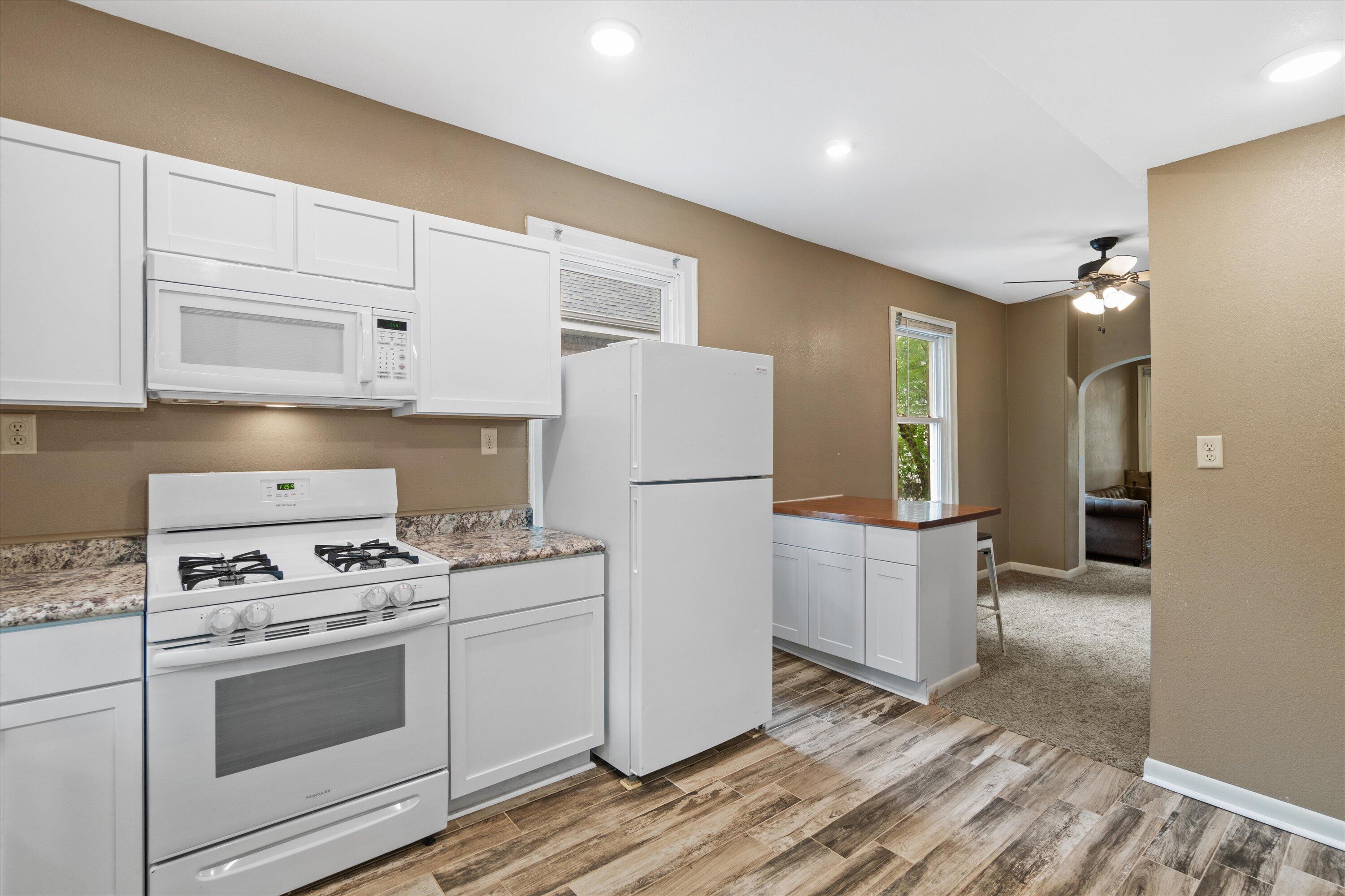 616 South 61st Street Milwaukee, WI 53214 - Photo 5 of 31 20-DSC03595