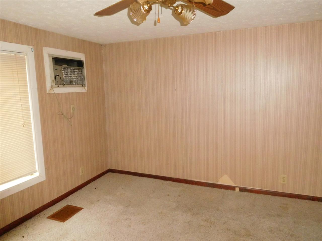 3915 East Stipp Road Bloomington, IN 47401 - Photo 3 of 5
