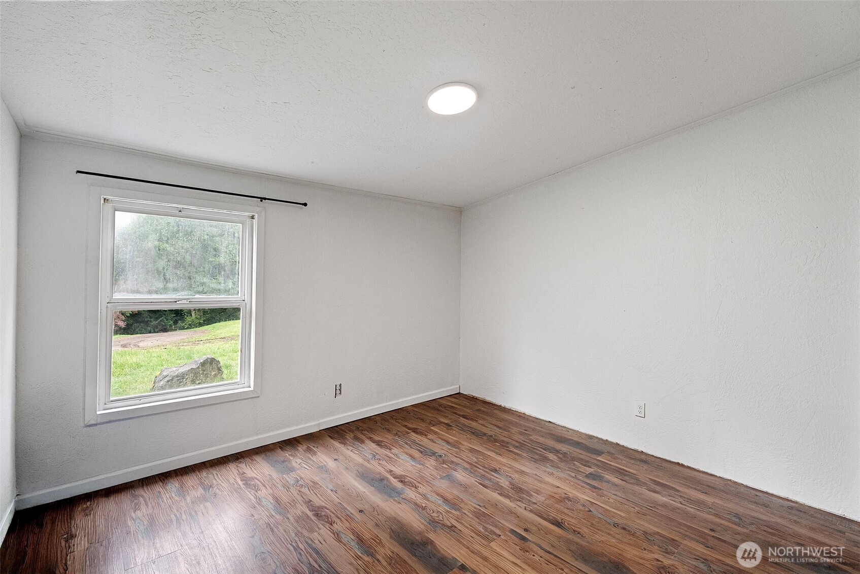 9390 Phillips Road Southeast Port Orchard, WA 98367 - Photo 21 of 35