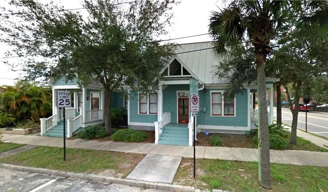 $30 | 2002 East 4th Avenue, Tampa, FL 33605