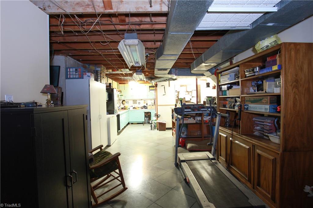 1111 Hedgecock Road High Point, NC 27265 - Photo 15 of 20 Gallery Image 15