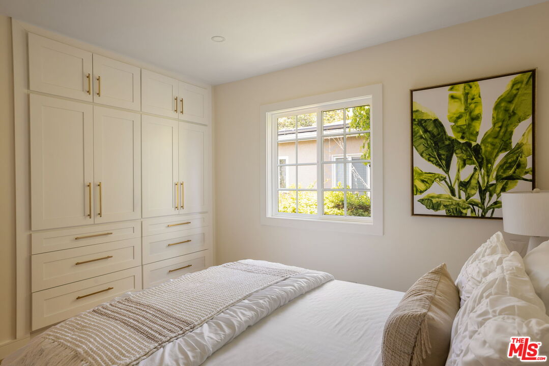11516 Clarkson Road Los Angeles, CA 90064 - Photo 7 of 20