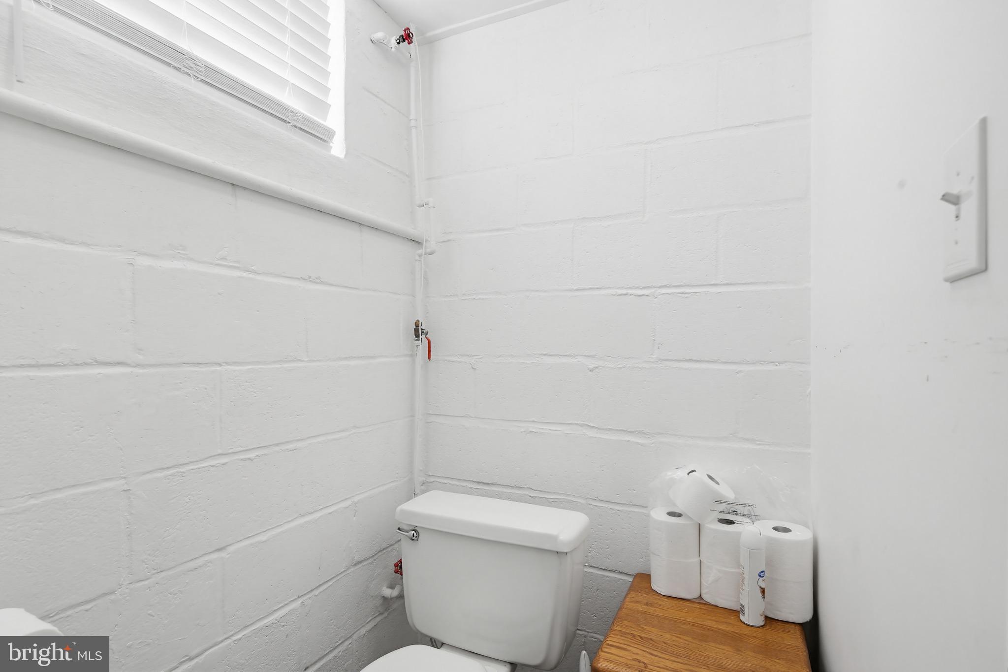 4028 Raymonn Avenue Baltimore, MD 21213 - Photo 26 of 36 Bright and minimalist bathroom space.
