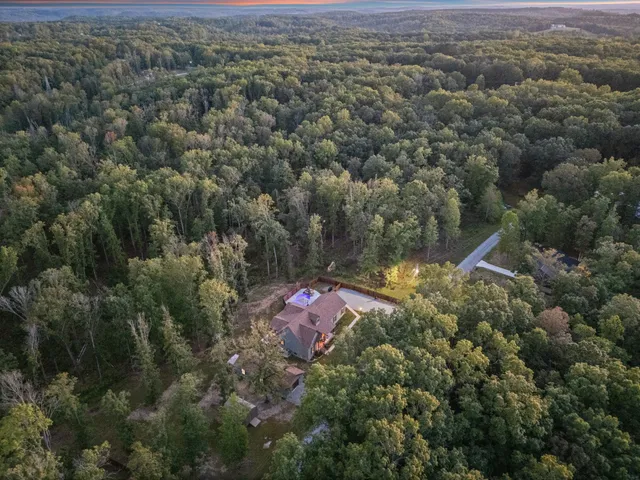 $659,900 | 157 Countrywood Lane, Hohenwald, TN 38462