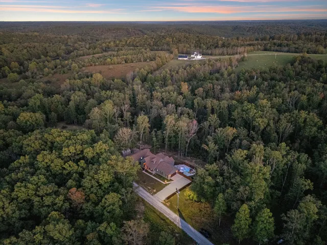 $659,900 | 157 Countrywood Lane, Hohenwald, TN 38462