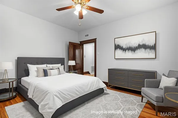 $1,695 | 2203 McCausland Avenue, Unit 1F, St. Louis, MO 63143