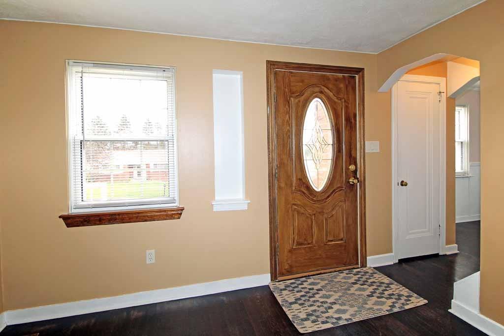 959 McCoy Road McKees Rocks, PA 15136 - Photo 2 of 23