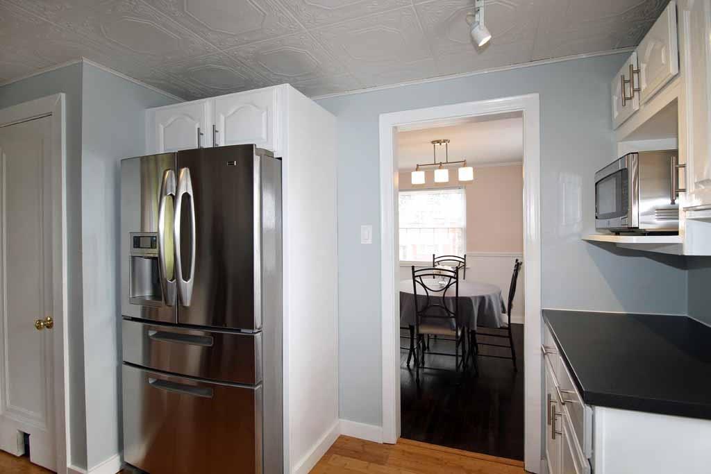 959 McCoy Road McKees Rocks, PA 15136 - Photo 9 of 23