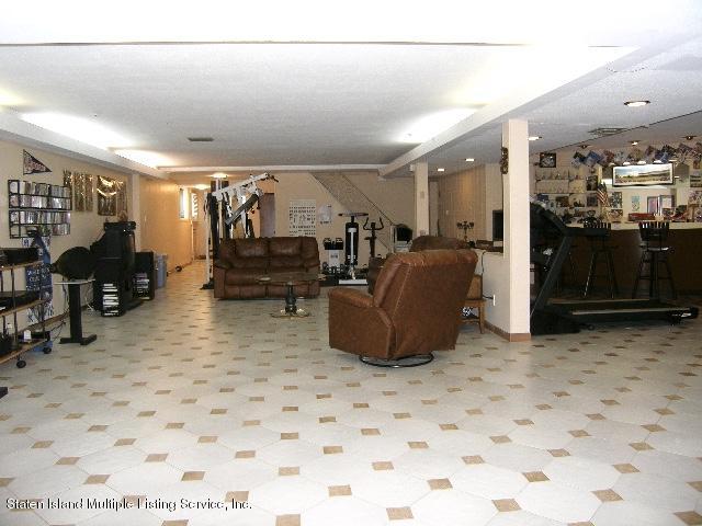 68 Romer Road Staten Island, NY 10304 - Photo 23 of 24 fullsizeoutput_10bc