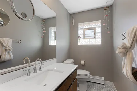 $679,000 | 314 North Cedar Avenue, Wood Dale, IL 60191